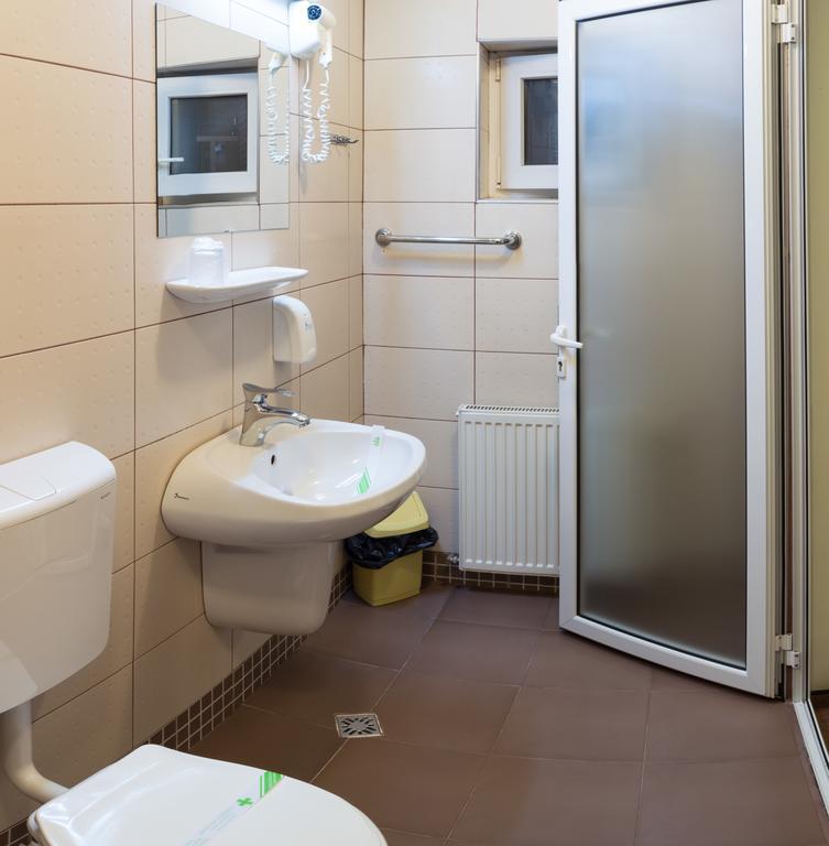 Hotel Vila Rosa Kluż-Napoka Pokój zdjęcie