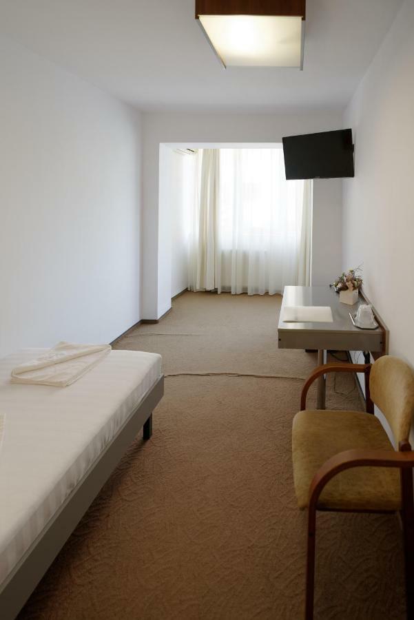 Hotel Vila Rosa Kluż-Napoka Zewnętrze zdjęcie